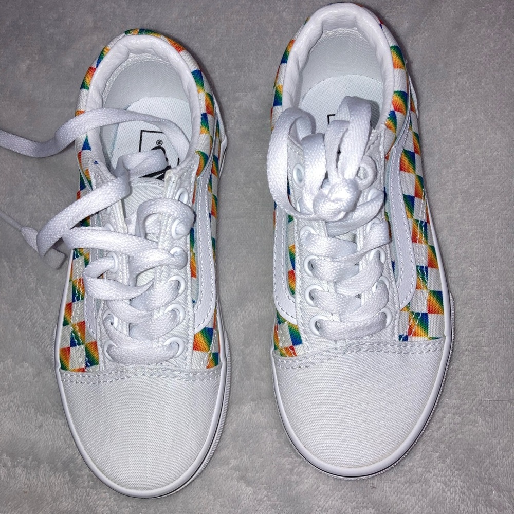 Vans Shoes NEW!! ❤️🌈🩵 - Picture 1 of 6